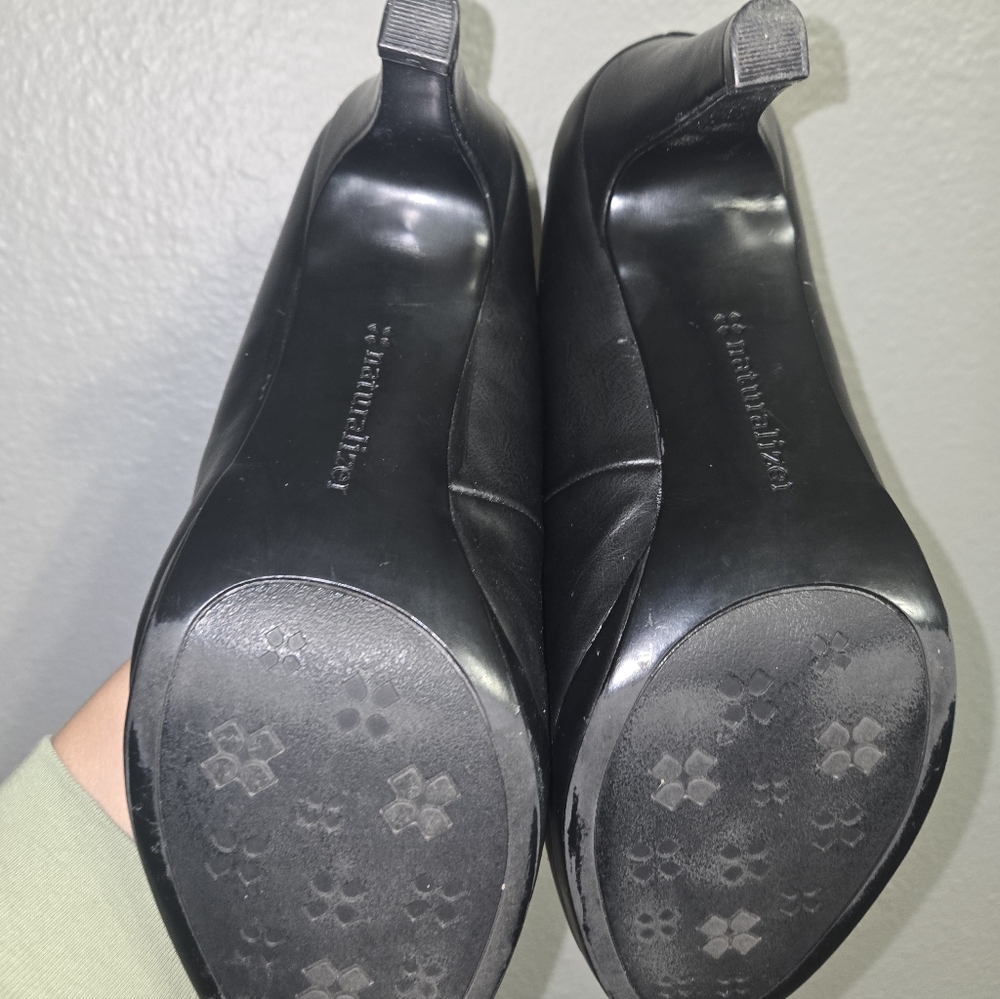 Naturalizer The Penny Black Heels Size 8 - Picture 9 of 13